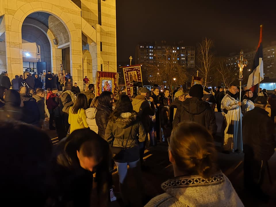 U Nišu održan drugi moleban i šetnja u znak podrške protestima u Crnoj Gori